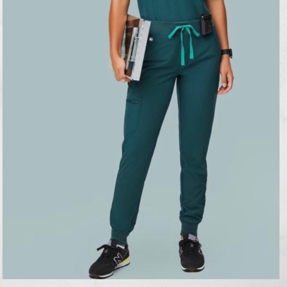 Figs Caribbean green zamora Jogger